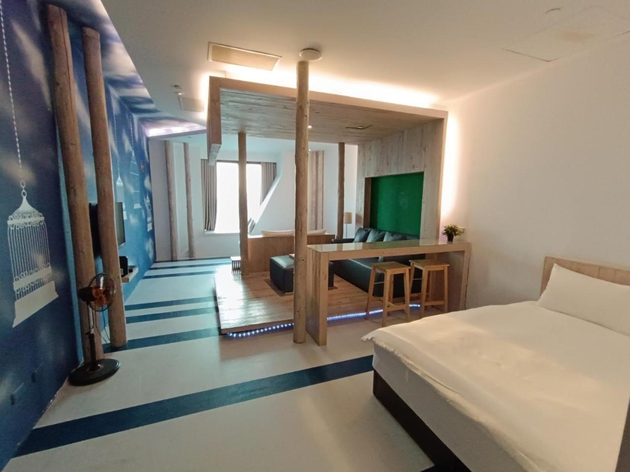 Apartamento 三条文旅 Kaohsiung Exterior foto